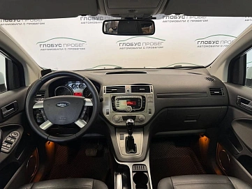 Ford Kuga, 2011г, передний привод, автомат