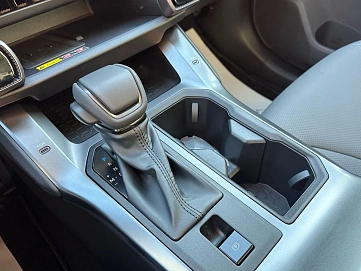 Toyota RAV4, 2025г, полный привод, вариатор