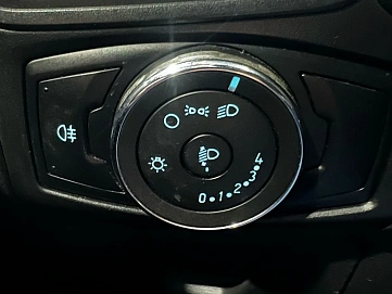 Ford Focus, 2013г, передний привод, механика