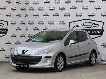 Peugeot 308, 2008г, передний привод, автомат