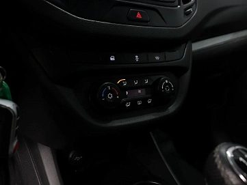 Lada (ВАЗ) Vesta, 2018г, передний привод, механика