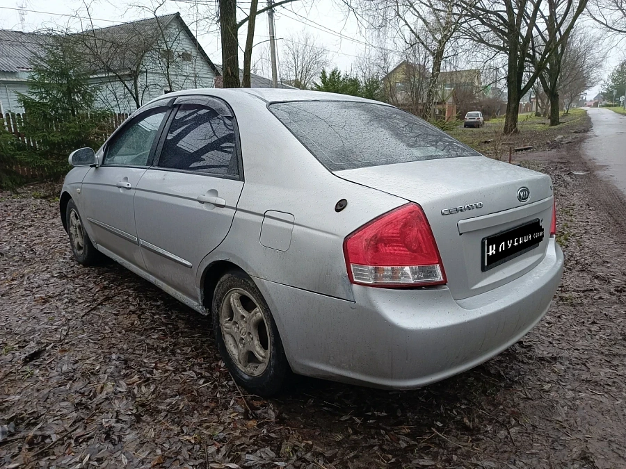 Kia Cerato, 2006г., передний привод, механика