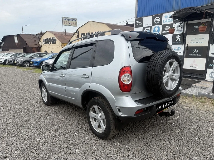 Chevrolet Niva, 2015г., полный привод, механика