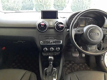 Audi A1, 2012г, передний привод, робот
