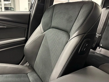 Toyota Camry, 2025г, передний привод, вариатор