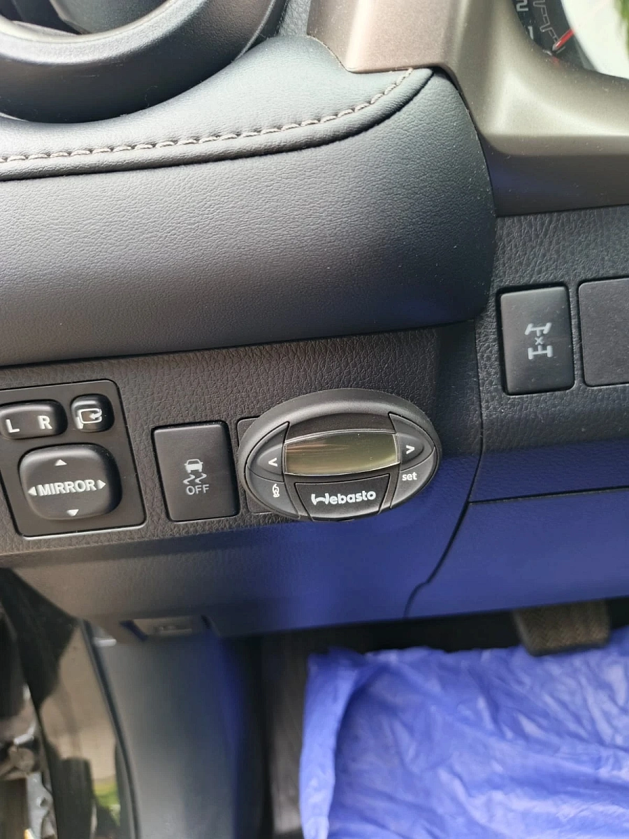 Toyota RAV4, 2014г., полный привод, вариатор