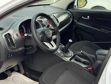 Kia Sportage, 2012г, передний привод, механика