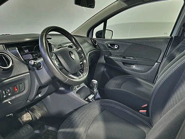 Renault Kaptur, 2017г, передний привод, вариатор