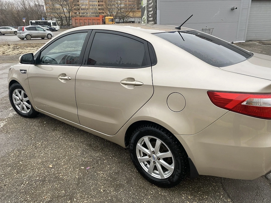 Kia Rio, 2012г., передний привод, автомат
