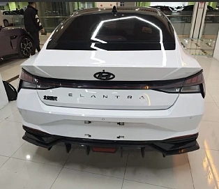 Hyundai Elantra, 2022г, передний привод, вариатор