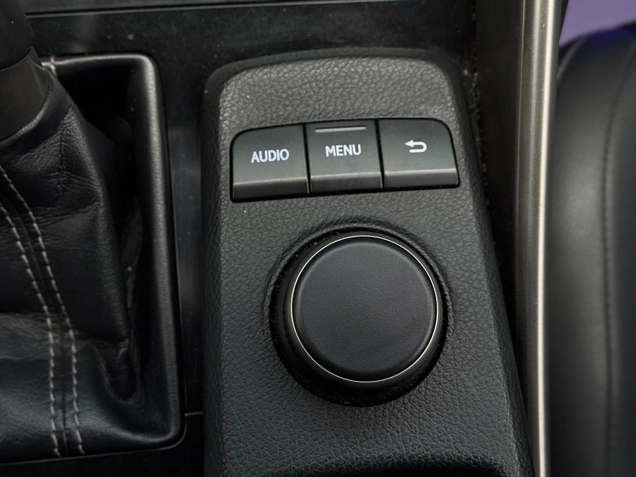 Lexus IS, 2014г., задний привод, автомат