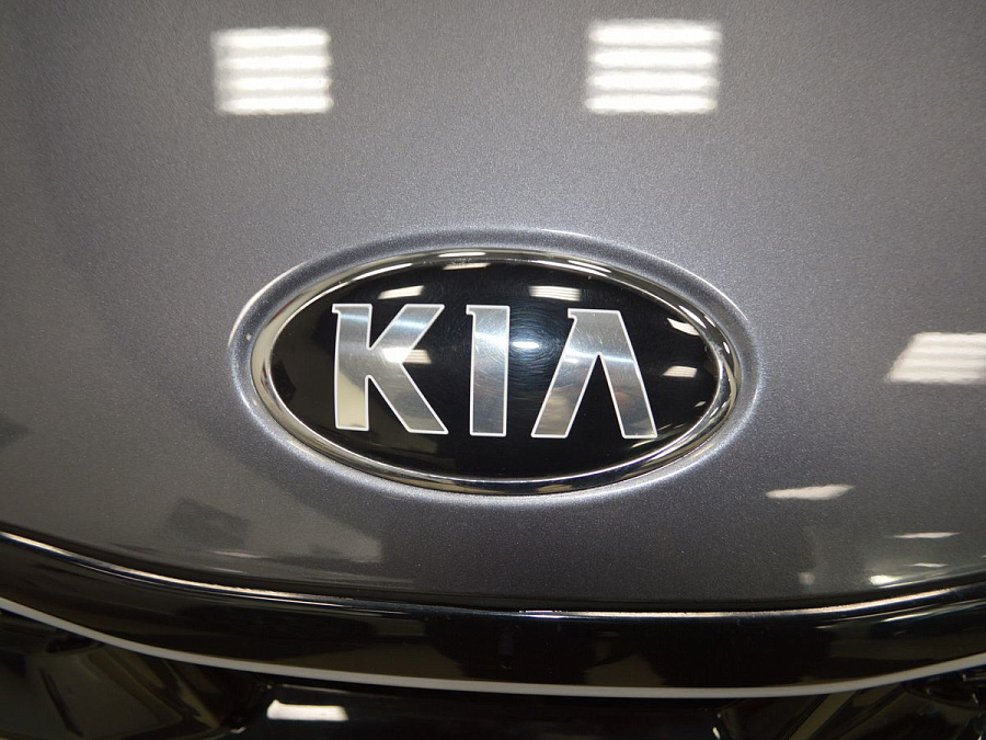 Kia , 2021г., передний привод, автомат
