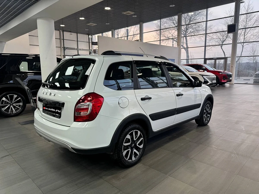 Lada (ВАЗ) Granta, 2024г., передний привод, механика