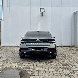 Hyundai Elantra, 2023г, передний привод, автомат