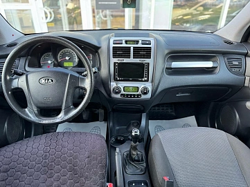 Kia Sportage, 2008г, полный привод, механика