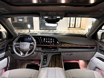 Cadillac Escalade, 2022г, задний привод, автомат