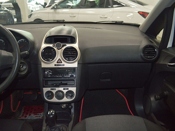 Opel Corsa, 2009г, передний привод, механика