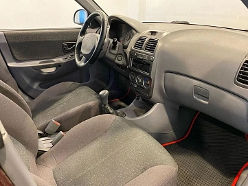 Hyundai Accent, 2006г, передний привод, механика