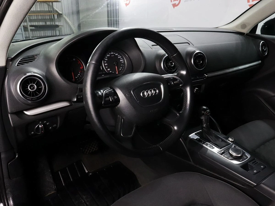 Audi A3, 2014г., передний привод, робот