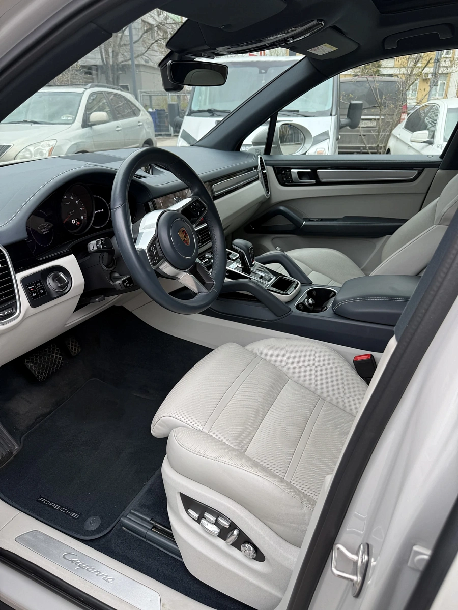 Porsche Cayenne, 2021г., полный привод, автомат