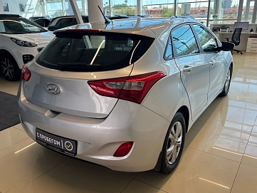 Hyundai i30, 2013г, передний привод, автомат