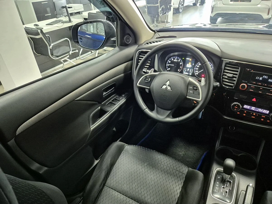 Mitsubishi Outlander, 2013г., полный привод, вариатор