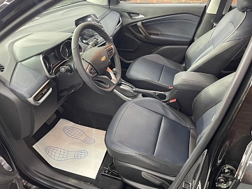Chevrolet Tracker, 2023г, передний привод, автомат