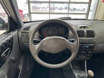 Hyundai Accent, 2009г, передний привод, механика