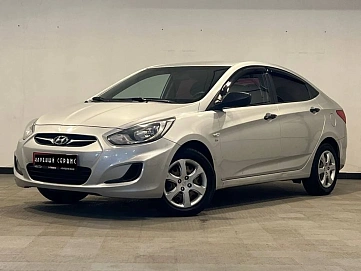 Hyundai Solaris, 2012г, передний привод, автомат