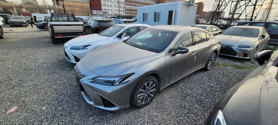Lexus ES, 2025г., передний привод, вариатор