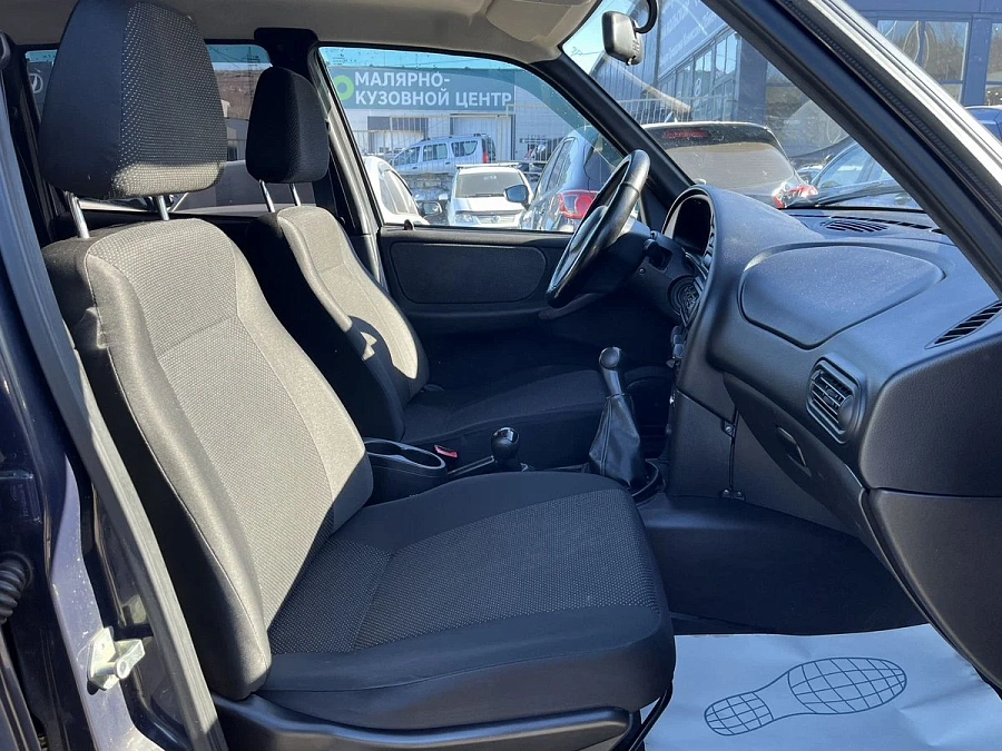 Chevrolet Niva, 2013г., полный привод, механика