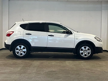Nissan Qashqai, 2013г, передний привод, автомат