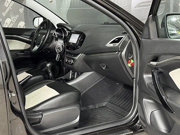 Lada (ВАЗ) Vesta, 2019г, передний привод, механика