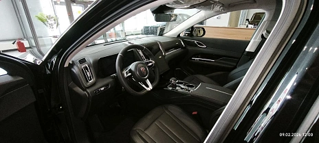 Hongqi HS3, 2025г, передний привод, робот