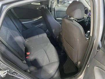 Hyundai Solaris, 2011г, передний привод, автомат