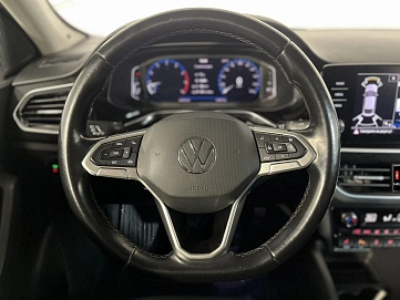 Volkswagen Polo, 2020г, передний привод, механика