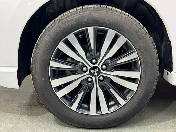 Mitsubishi Outlander, 2022г, передний привод, вариатор