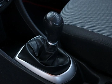 Hyundai Solaris, 2013г, передний привод, механика