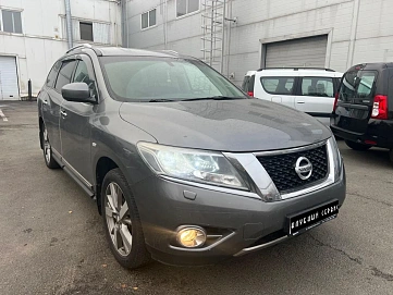Nissan Pathfinder, 2015г, полный привод, вариатор