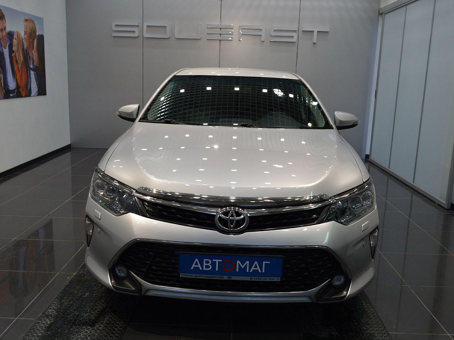 Toyota Camry, 2017г., передний привод, автомат