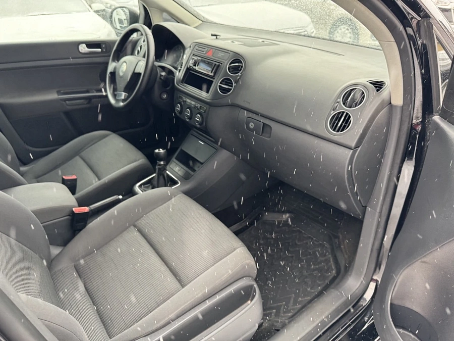 Volkswagen Golf Plus, 2008г., передний привод, автомат