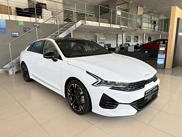Kia K5, 2021г, передний привод, автомат