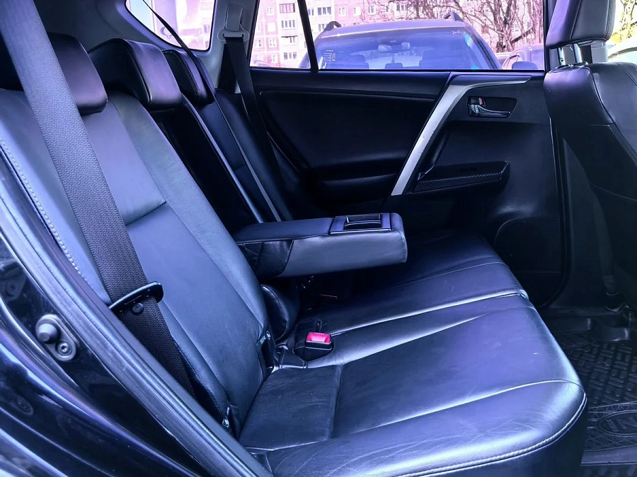 Toyota RAV4, 2013г., полный привод, автомат