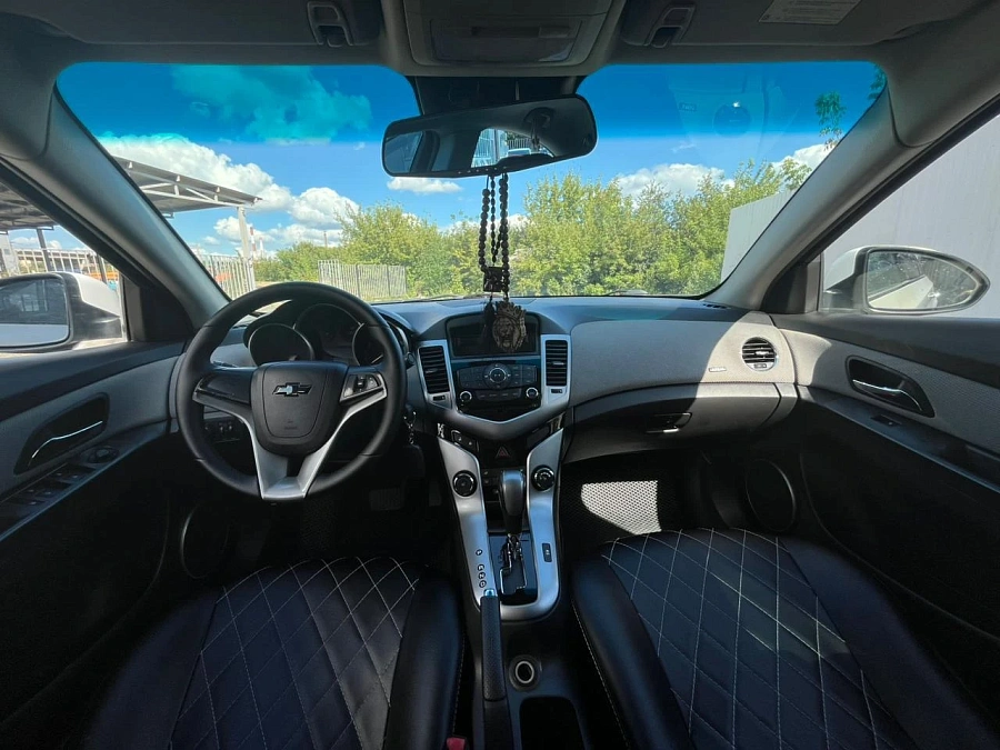 Chevrolet Cruze, 2012г., передний привод, автомат