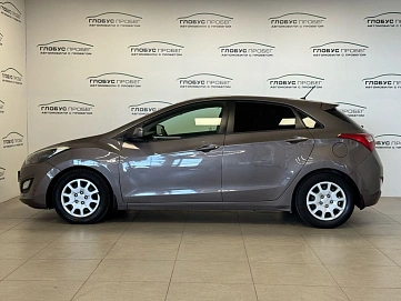 Hyundai i30, 2013г., передний привод, механика