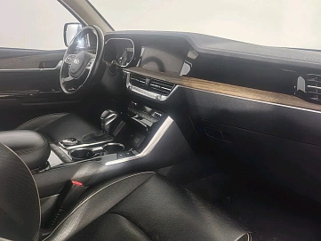 Kia , 2021г., полный привод, автомат