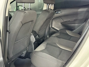 Peugeot 308, 2010г, передний привод, автомат