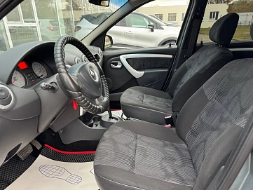 Renault Logan, 2011г, передний привод, автомат