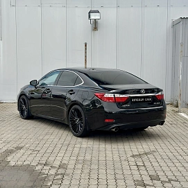 Lexus ES, 2015г, передний привод, автомат