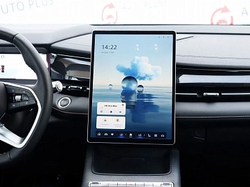 Geely Preface, 2024г, передний привод, робот